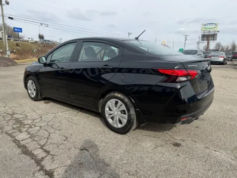 More photos of 2021 Nissan Versa 1.6 S at Pure Country Automotive, KY