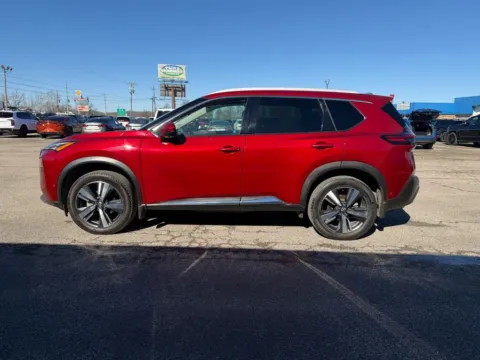 More photos of 2023 Nissan Rogue SL at Pure Country Automotive, KY