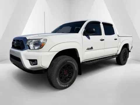 Another view of 2015 Toyota Tacoma for sale in Grayson, KY at Pure Country Automotive