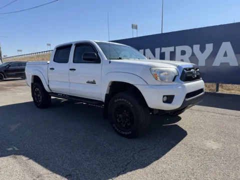 White 2015 Toyota Tacoma for sale in Grayson, KY