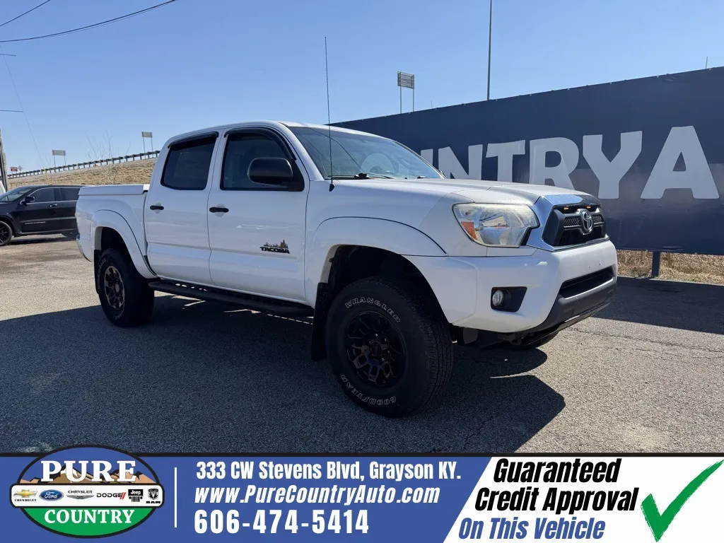 White 2015 Toyota Tacoma for sale in Grayson, KY