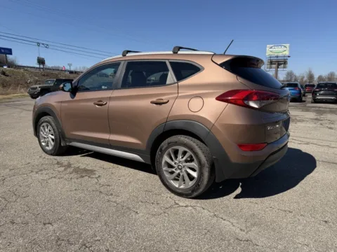 More photos of 2017 Hyundai Tucson SE at Pure Country Automotive, KY