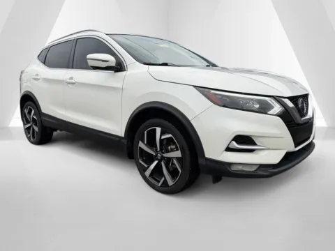 White 2021 Nissan Rogue Sport SL for sale in Grayson, KY