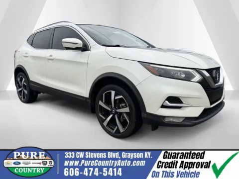 White 2021 Nissan Rogue Sport SL for sale in Grayson, KY