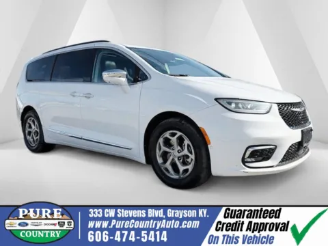 White 2022 Chrysler Pacifica Limited for sale in Grayson, KY