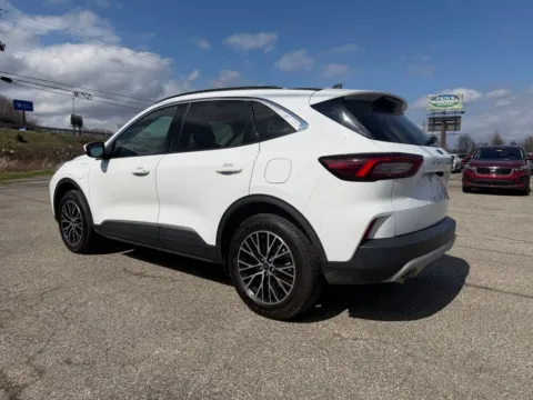 More photos of 2023 Ford Escape Plug-In Hybrid at Pure Country Automotive, KY