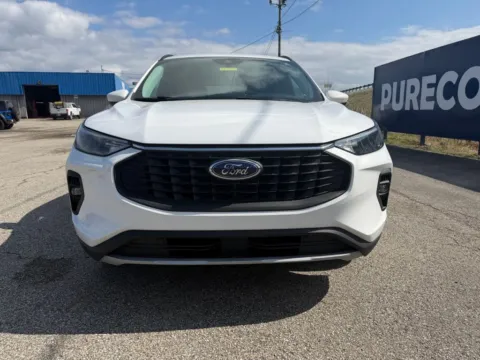 Photos of 2023 Ford Escape Plug-In Hybrid for sale in Grayson, KY at Pure Country Automotive