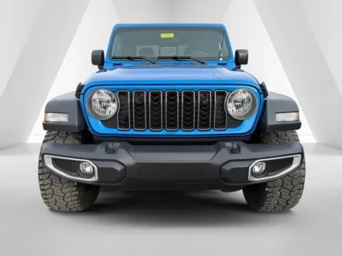 Photos of 2026 Jeep Gladiator Sport for sale in Grayson, KY at Pure Country Automotive