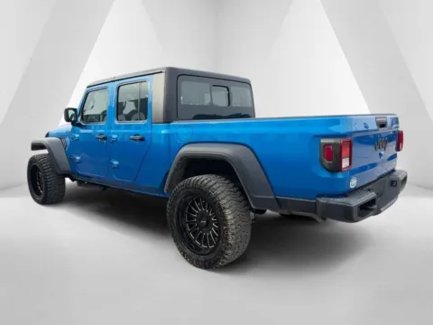 More photos of 2026 Jeep Gladiator Sport at Pure Country Automotive, KY