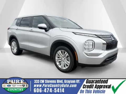 Silver 2024 Mitsubishi Outlander ES for sale in Grayson, KY