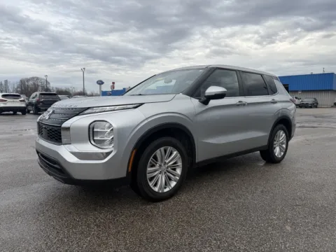 Another view of 2024 Mitsubishi Outlander ES for sale in Grayson, KY at Pure Country Automotive