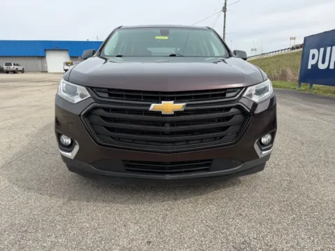 Photos of 2018 Chevrolet Traverse 3LT for sale in Grayson, KY at Pure Country Automotive