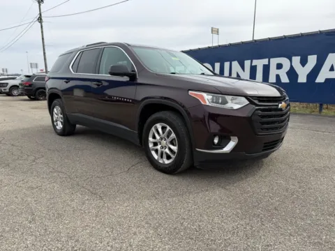 Black 2018 Chevrolet Traverse 3LT for sale in Grayson, KY
