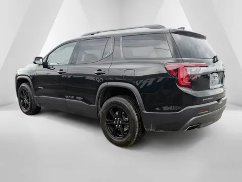 More photos of 2022 GMC Acadia AT4 at Pure Country Automotive, KY