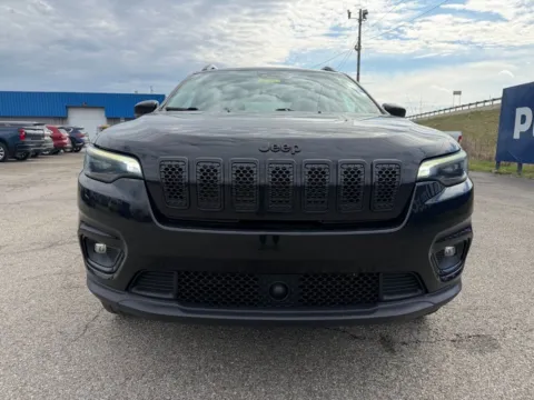 Photos of 2022 Jeep Cherokee X for sale in Grayson, KY at Pure Country Automotive