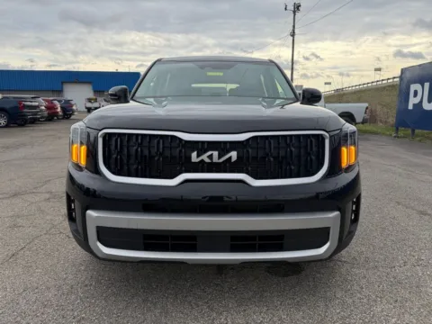 Photos of 2024 Kia Telluride LX for sale in Grayson, KY at Pure Country Automotive