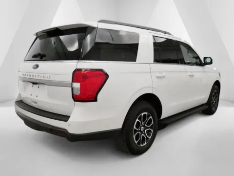 More photos of 2022 Ford Expedition XLT at Pure Country Automotive, KY