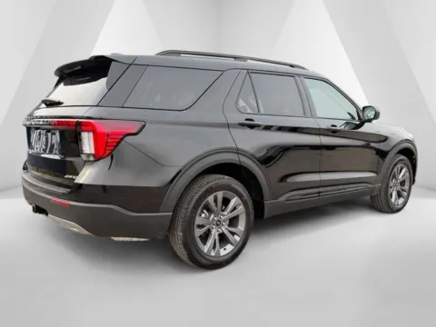 More photos of 2026 Ford Explorer Active at Pure Country Automotive, KY