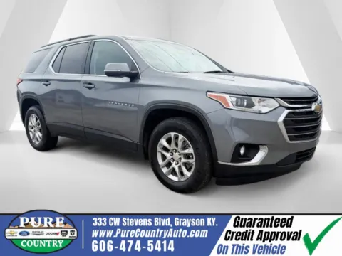 Gray 2021 Chevrolet Traverse LT for sale in Grayson, KY