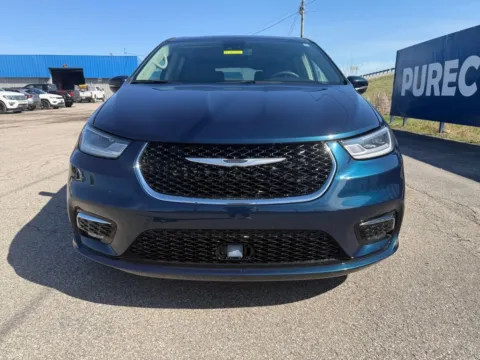 Photos of 2023 Chrysler Pacifica Touring L for sale in Grayson, KY at Pure Country Automotive