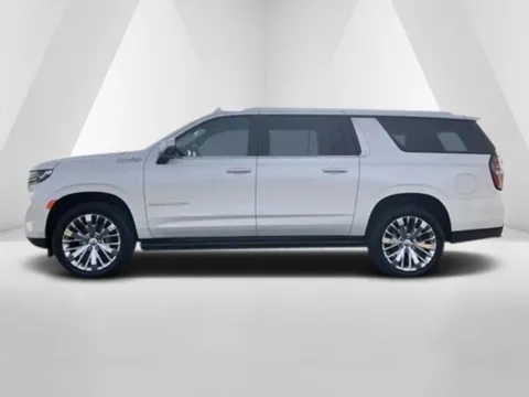 More photos of 2021 Chevrolet Suburban High Country at Pure Country Automotive, KY