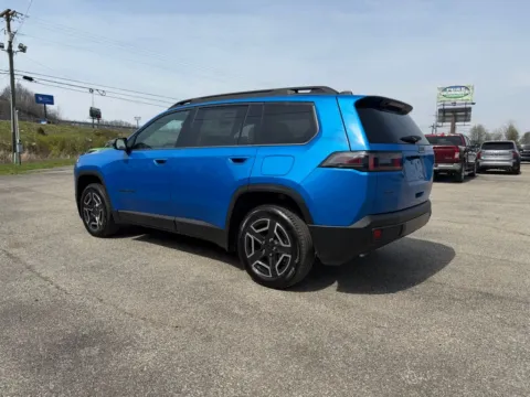 More photos of 2026 Jeep Cherokee Limited at Pure Country Automotive, KY
