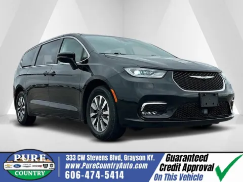 Black 2024 Chrysler Pacifica Hybrid Select for sale in Grayson, KY