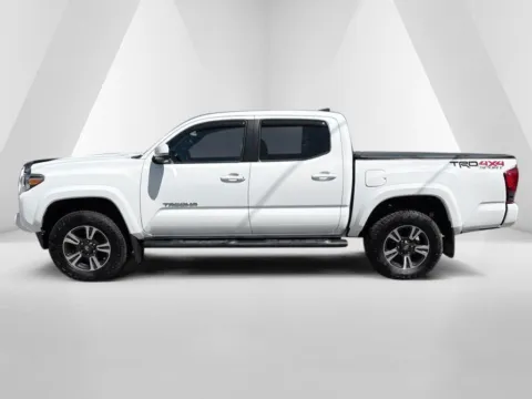 More photos of 2016 Toyota Tacoma TRD Sport at Pure Country Automotive, KY