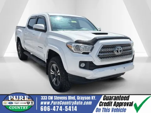 White 2016 Toyota Tacoma TRD Sport for sale in Grayson, KY
