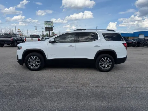 More photos of 2022 GMC Acadia SLT at Pure Country Automotive, KY