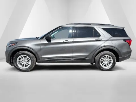 More photos of 2026 Ford Explorer Active at Pure Country Automotive, KY