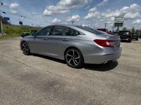 More photos of 2018 Honda Accord Sport 2.0T at Pure Country Automotive, KY