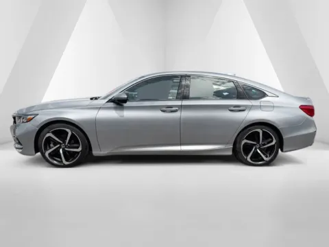 More photos of 2018 Honda Accord Sport 2.0T at Pure Country Automotive, KY