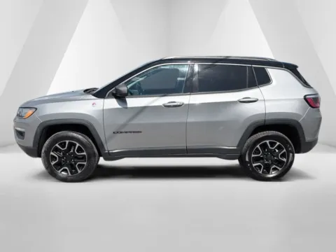 More photos of 2019 Jeep Compass Trailhawk at Pure Country Automotive, KY