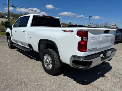 More photos of 2023 Chevrolet Silverado 2500HD LT at Pure Country Automotive, KY