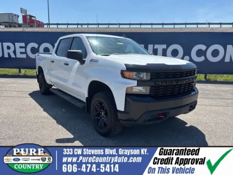 White 2022 Chevrolet Silverado 1500 LTD Custom Trail Boss for sale in Grayson, KY