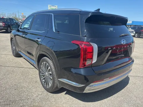 More photos of 2024 Hyundai Palisade Calligraphy at Pure Country Automotive, KY
