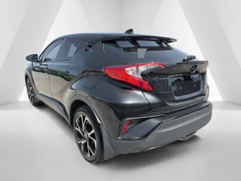 More photos of 2022 Toyota C-HR XLE at Pure Country Automotive, KY