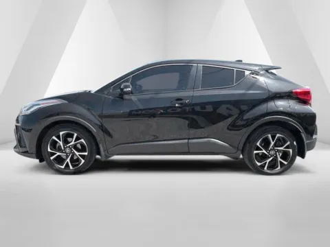 More photos of 2022 Toyota C-HR XLE at Pure Country Automotive, KY