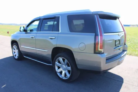 More photos of 2018 Cadillac Escalade Premium Luxury at Pure Country Automotive, KY