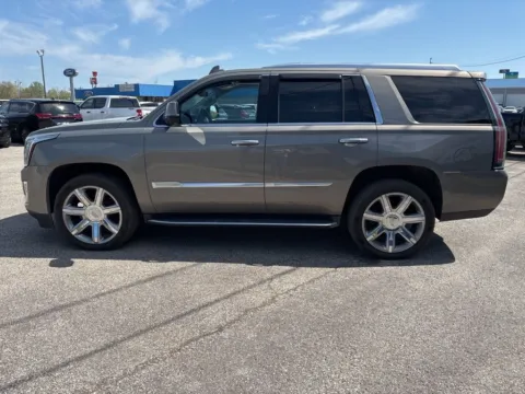 More photos of 2018 Cadillac Escalade Premium Luxury at Pure Country Automotive, KY
