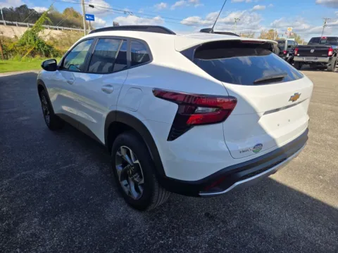 More photos of 2026 Chevrolet Trax LT at Pure Country Automotive, KY