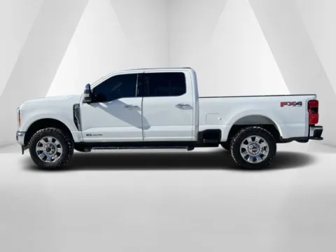 More photos of 2023 Ford F-250SD Lariat at Pure Country Automotive, KY