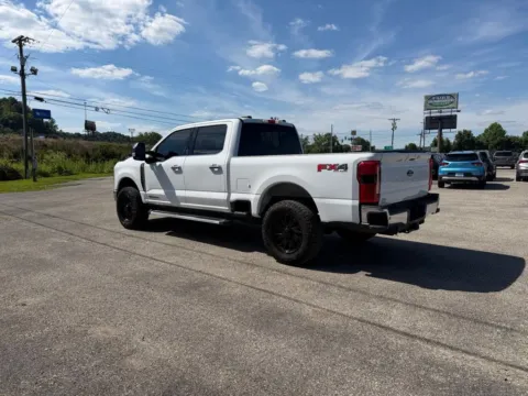 More photos of 2023 Ford F-250SD Lariat at Pure Country Automotive, KY