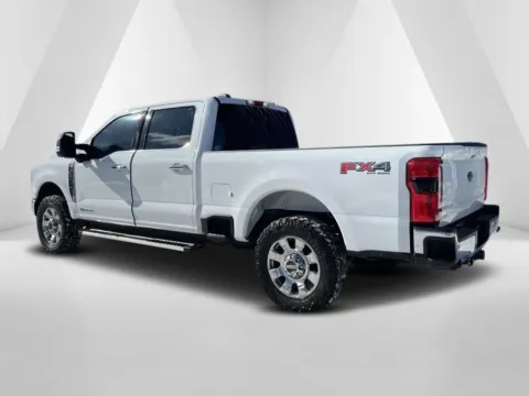 More photos of 2023 Ford F-250SD Lariat at Pure Country Automotive, KY