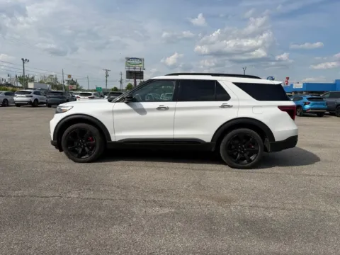 More photos of 2022 Ford Explorer ST at Pure Country Automotive, KY