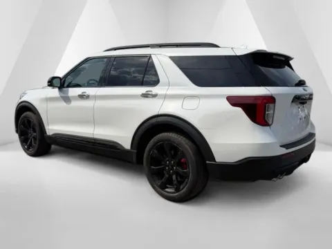 More photos of 2022 Ford Explorer ST at Pure Country Automotive, KY