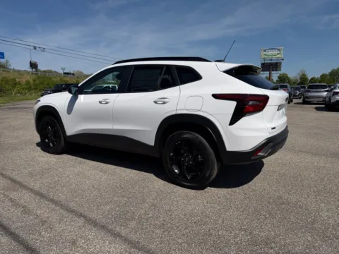 More photos of 2026 Chevrolet Trax LT at Pure Country Automotive, KY