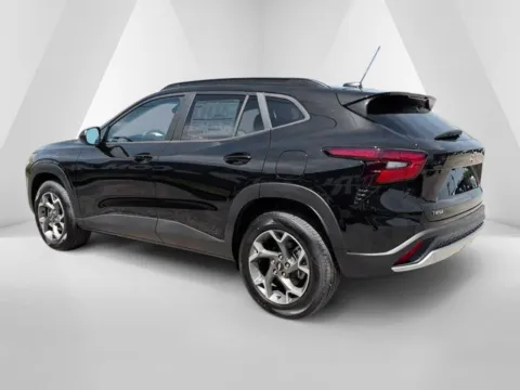 More photos of 2026 Chevrolet Trax LT at Pure Country Automotive, KY