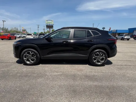 More photos of 2026 Chevrolet Trax LT at Pure Country Automotive, KY